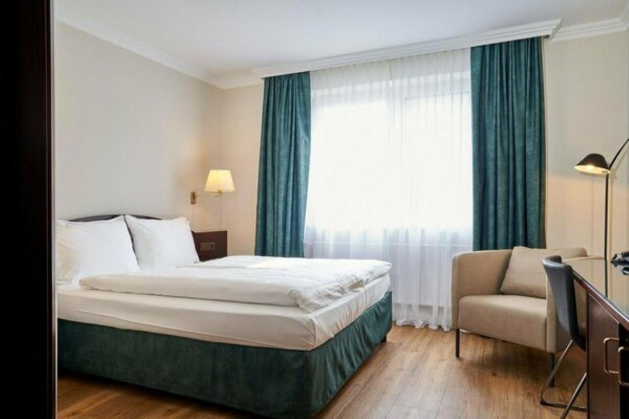 Hotel Wilhelm Busch นอร์เดอร์ชเตดท์ ภายนอก รูปภาพ